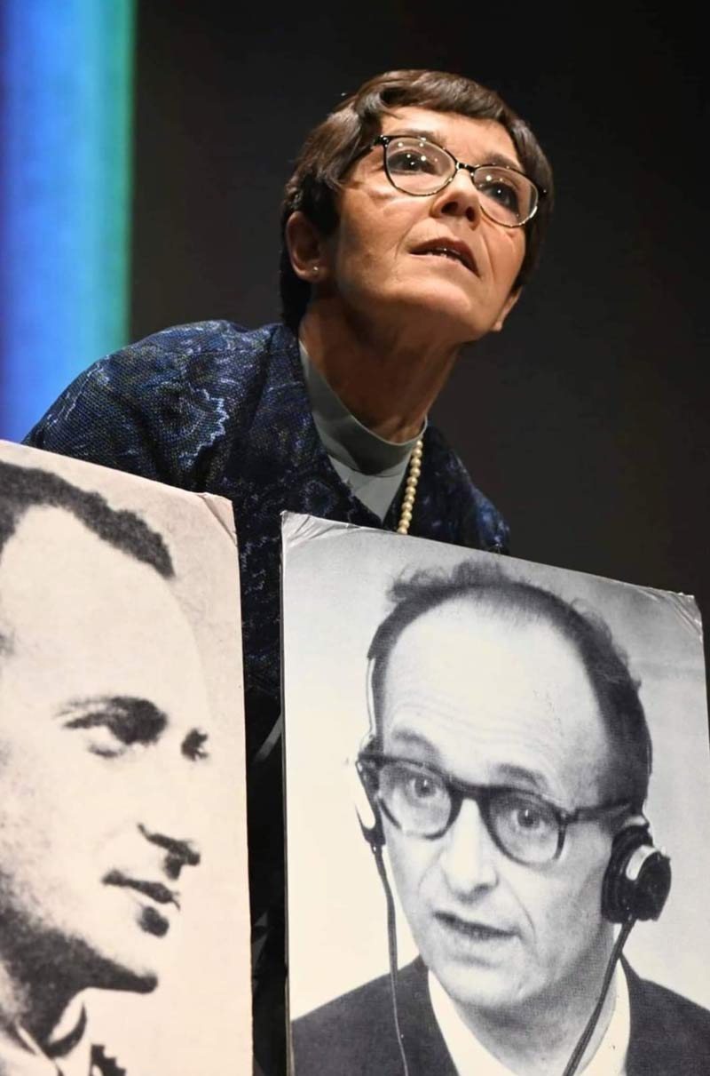 anna gualdo banalita mare v alessandra rosa